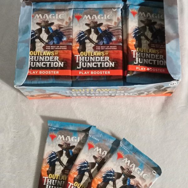 🧙‍♂️ OUTLAWS OF THUNDER JUNCTION – PLAY BOOSTER PACK